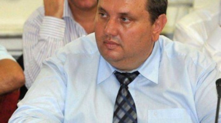 Şeful CJ Mehedinţi, Adrian Duicu, şi şeful IPJ, REŢINUŢI de DNA